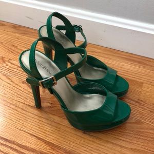Green Strap High Heels (Size 7)